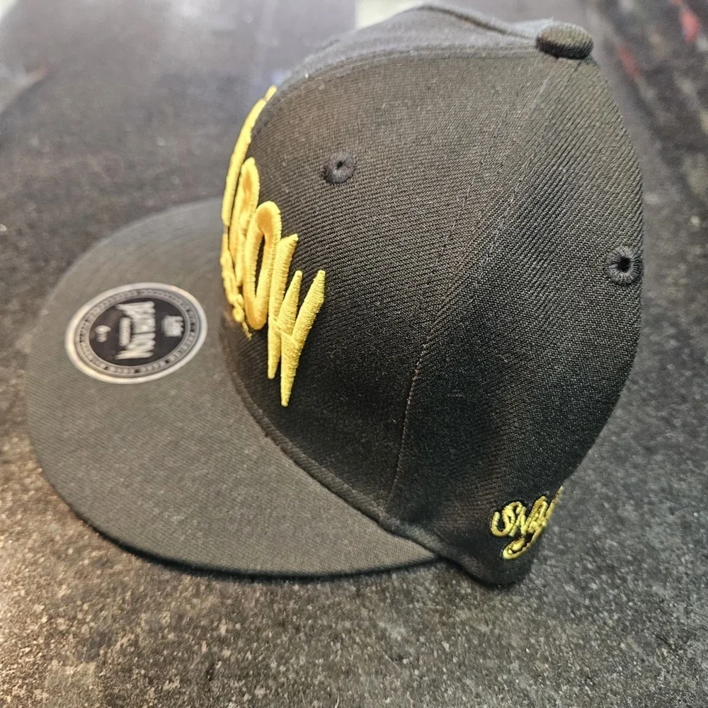Sz 6 7/8 Black and Gold Death Row Records Hat